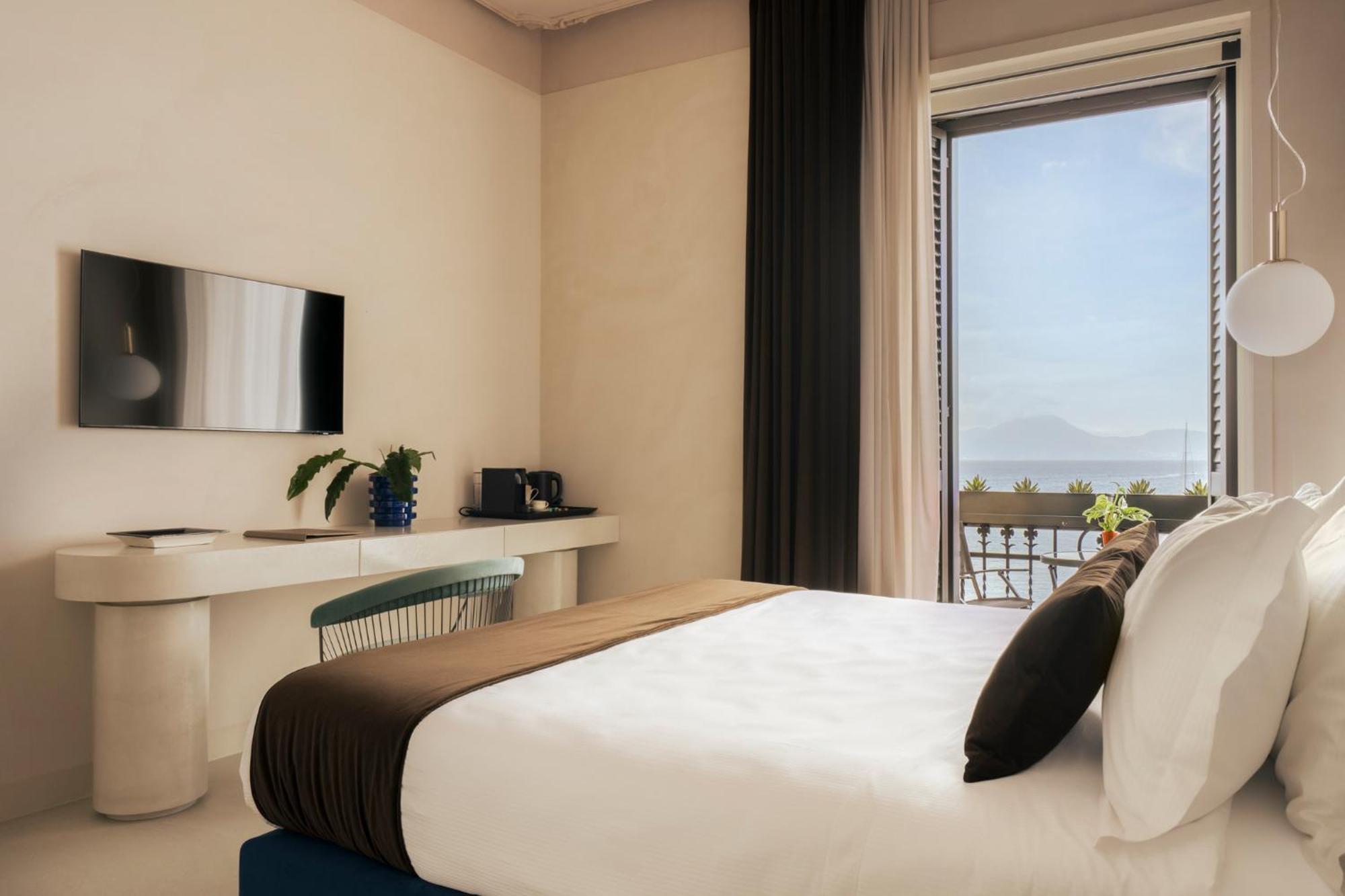 Demetra Luxury Suites Неаполь Экстерьер фото